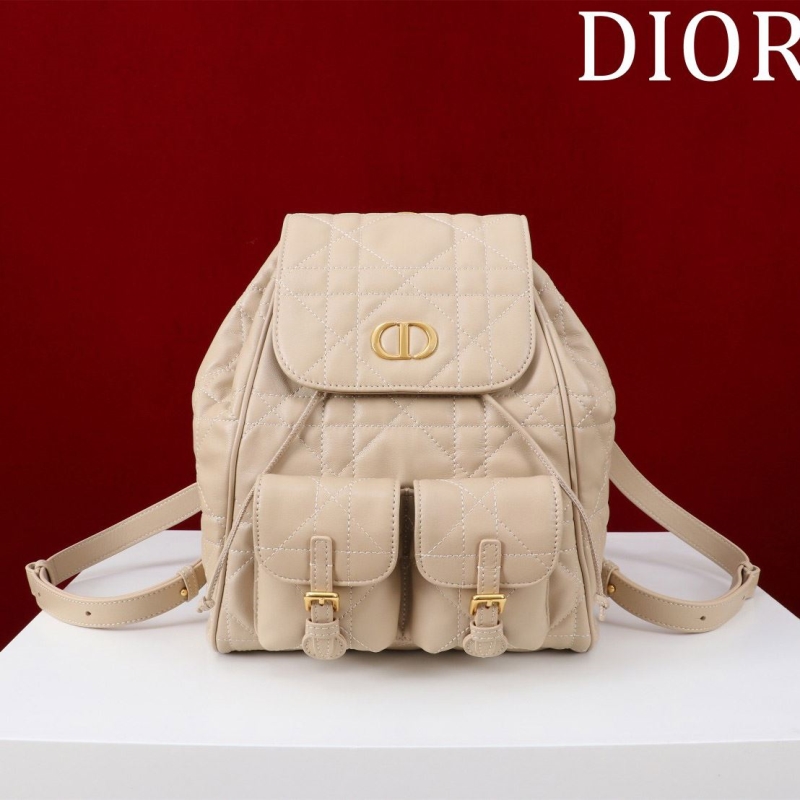 D*or backpacks